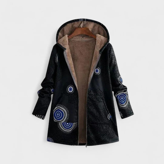 Бояна - Топла и мека якна с качулка